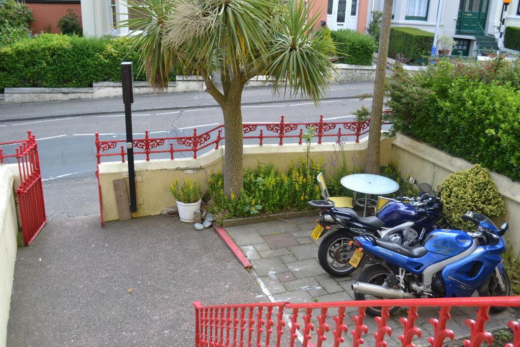 Adelphi Guest House 더글러스 외부 사진